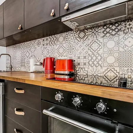 Apartamento Ap. 5m A Pé Da Oeiras